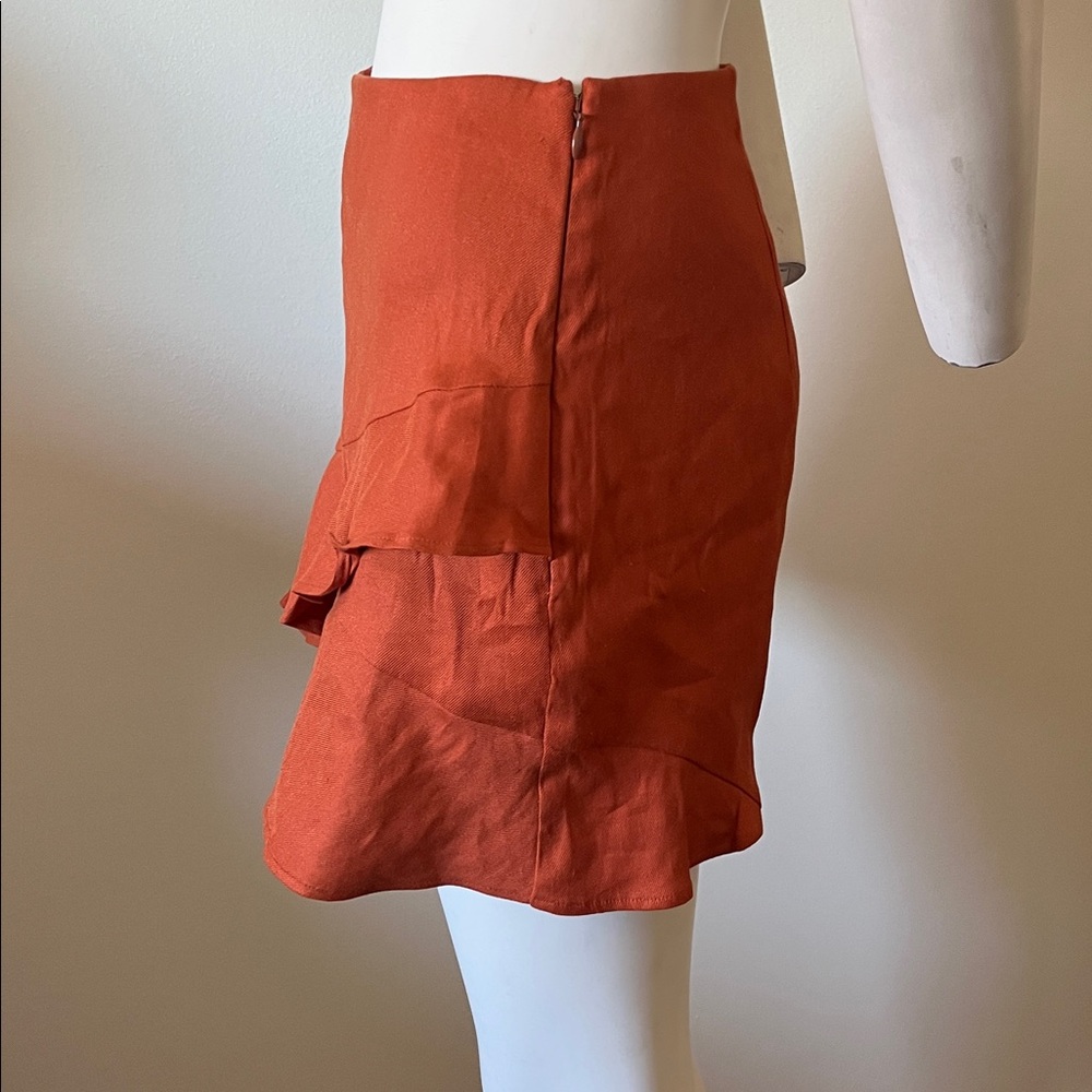 Express Elegant  Ruffle Skort - Picture 3 of 11